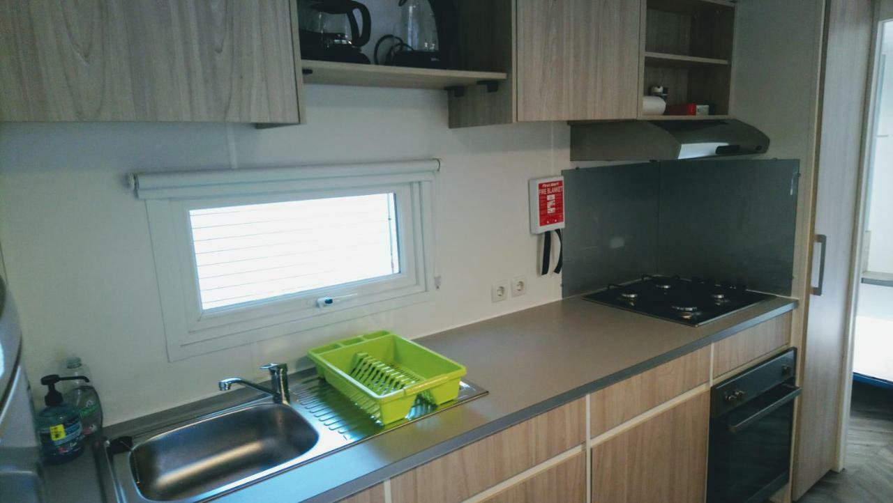 Superbe Mobil Home 6 Pers 300M De La Mer Saint-Brévin-les-Pins Exteriör bild