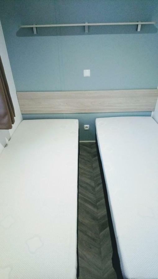 Superbe Mobil Home 6 Pers 300M De La Mer Saint-Brévin-les-Pins Exteriör bild